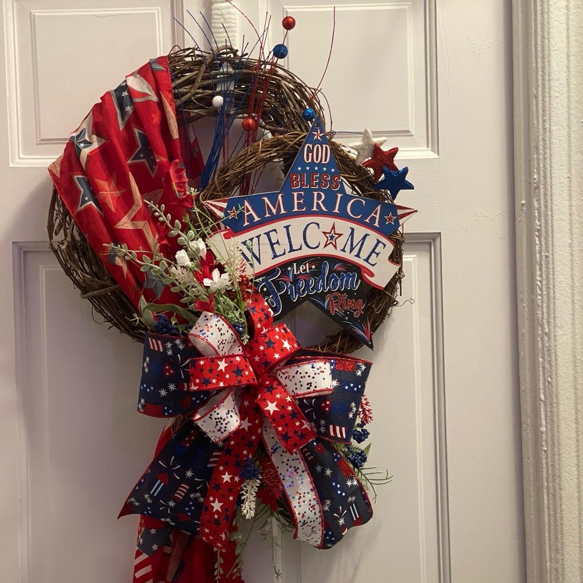 Memorial Day Wreath, Flag Patriotic Wreath, 4th of July Wreath, Welcome Patriotic Flag Wreath on a Grapevine
