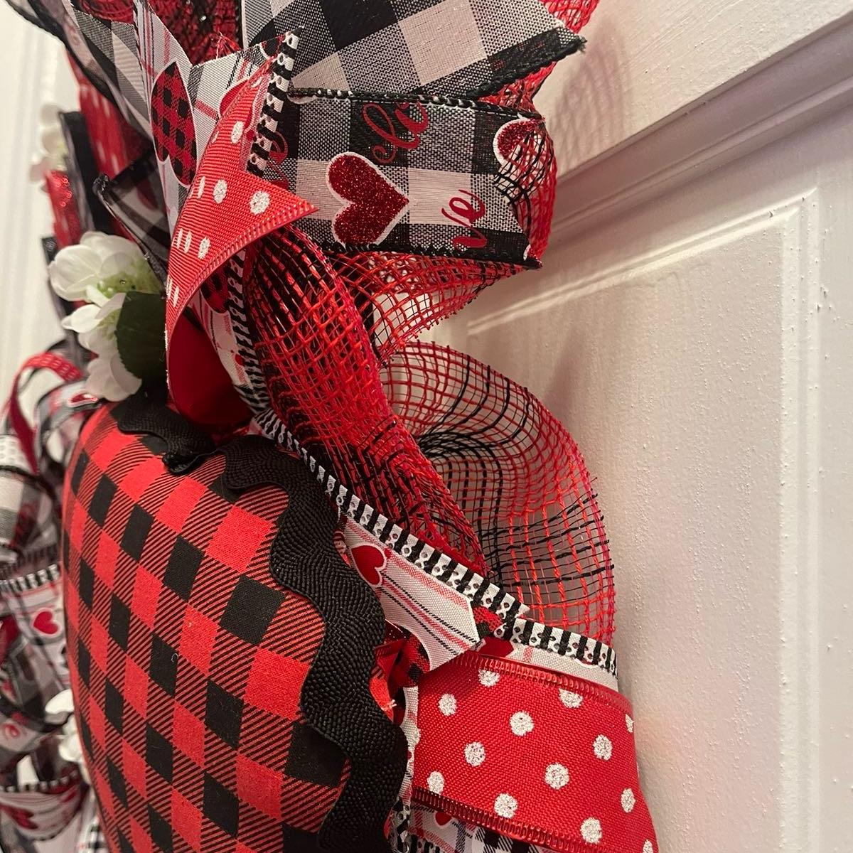 XOXO Valentine Wreath